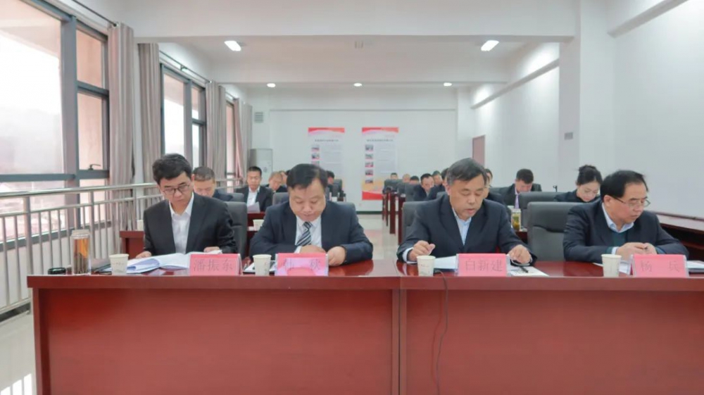 踏平坎坷成大道 實(shí)干奮斗鑄輝煌！陜西銀礦召開(kāi)六屆一次職工代表...